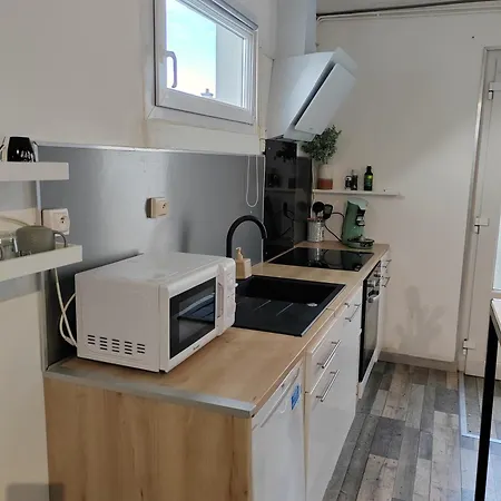 La Crique Holiday home